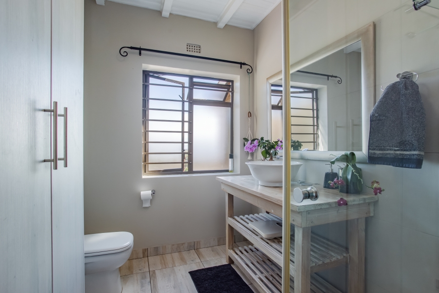 4 Bedroom Property for Sale in Bertville Western Cape